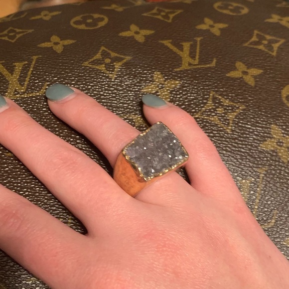 Jewelry - Geode ring